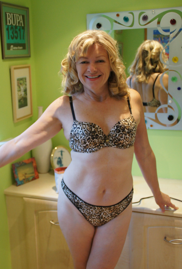 maman sexy qui recherche du sexe departement 14