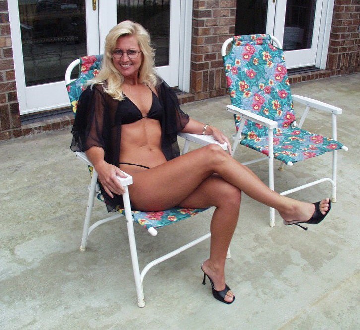 Milf divorcée du 72 cherche jeune amant